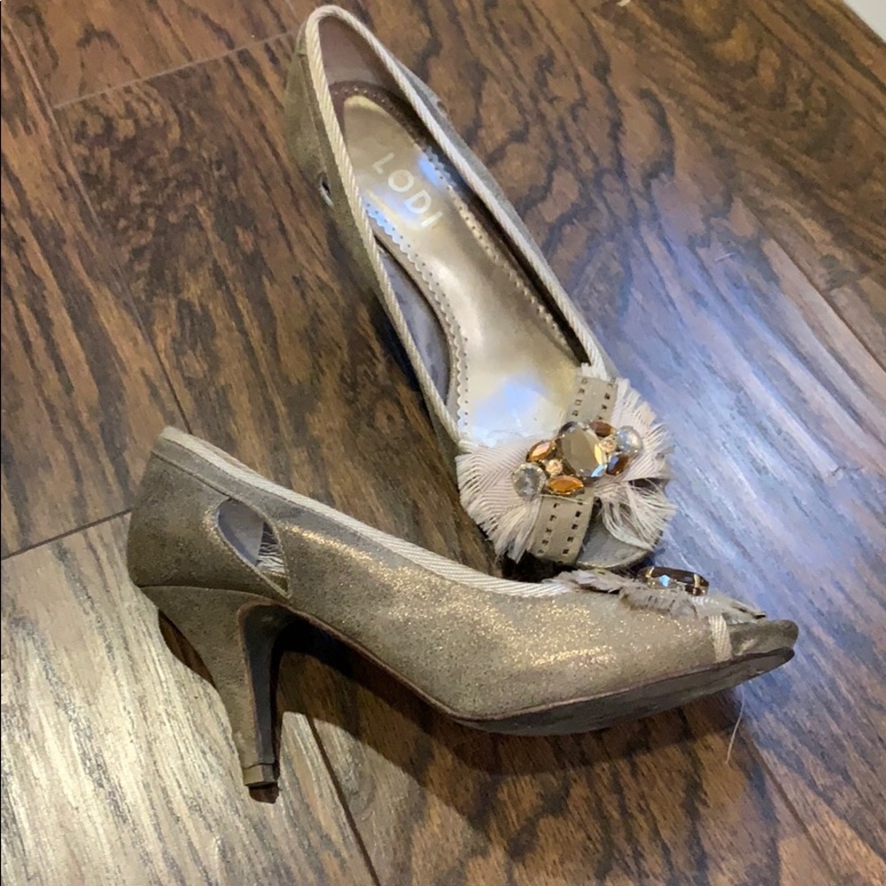 Lodi Heels - Picture 2 of 2